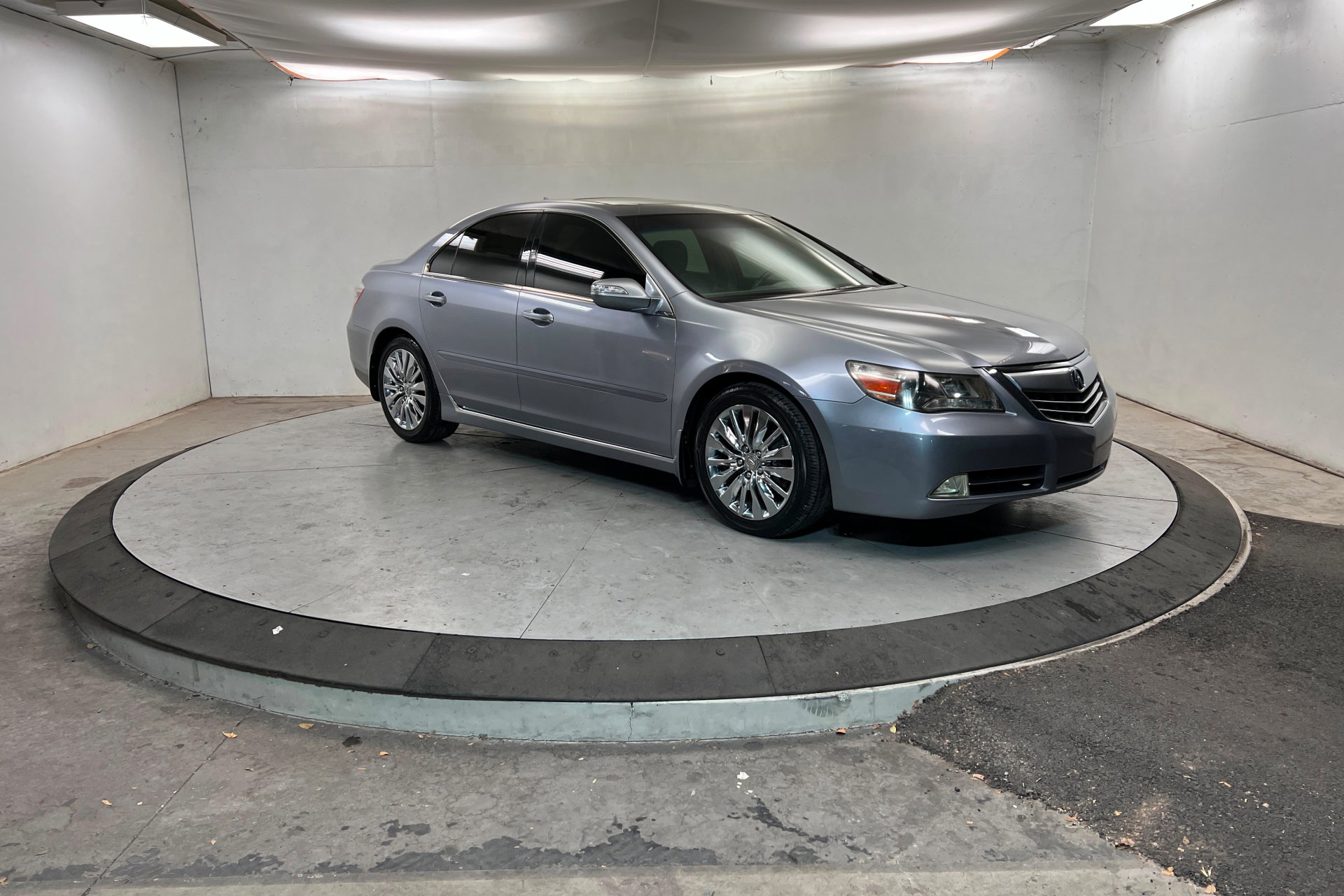 Used 2011 Acura RL image 7