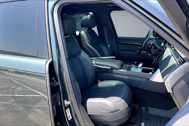 Used 2024 Land Rover Range Rover SE AWD/4WD image 28