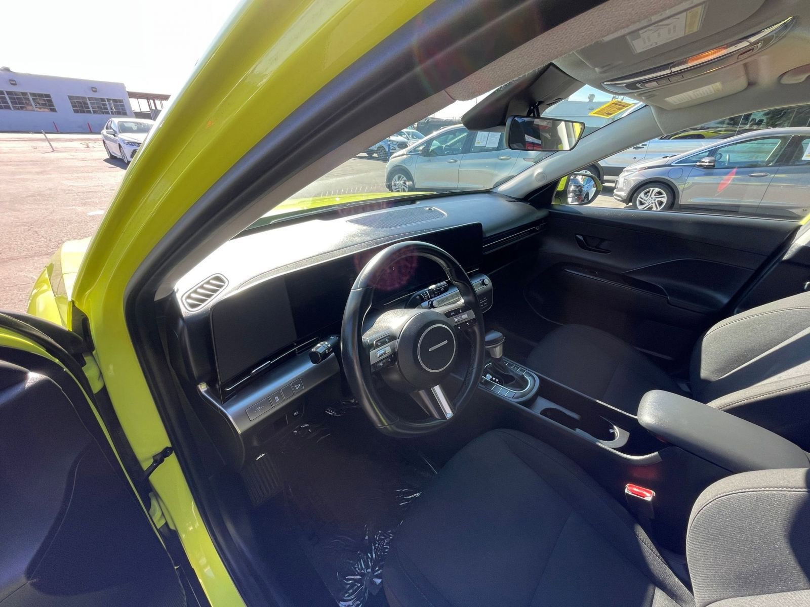 Used 2025 Hyundai Kona SEL image 34