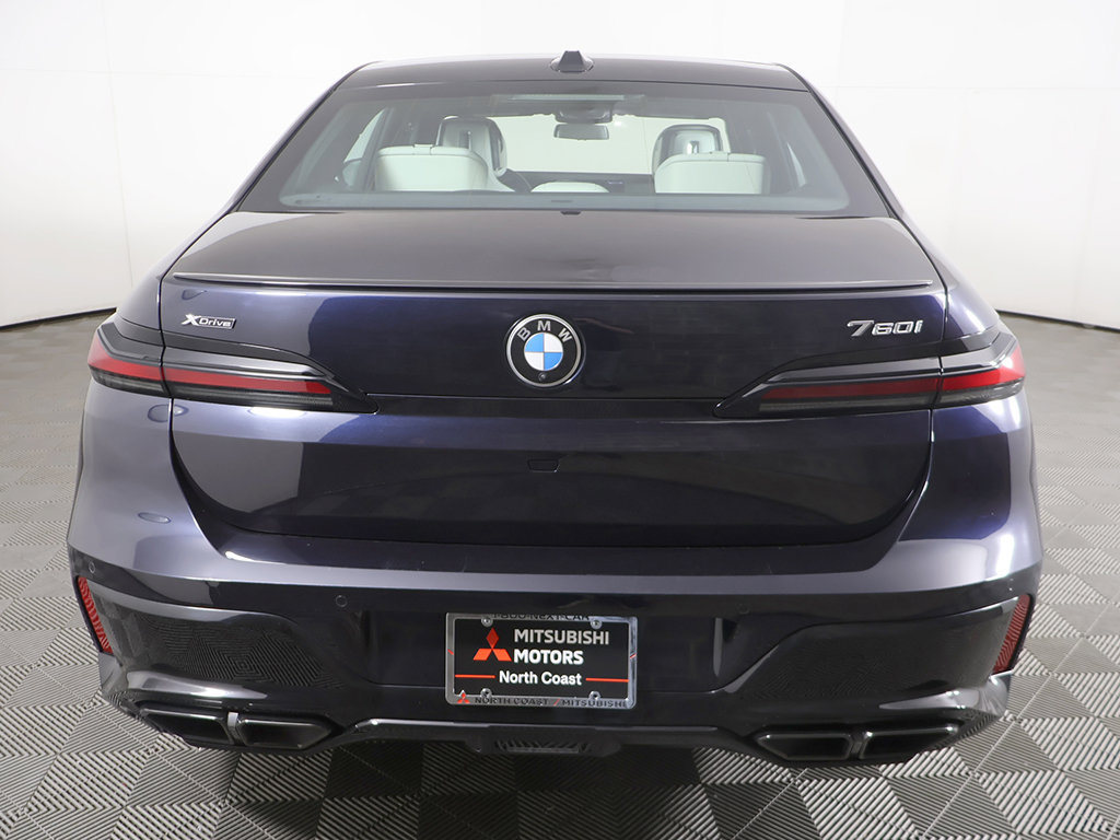 Used 2023 BMW 760i xDrive w/ Luxury Rear Seating Package AWD/4WD image 14