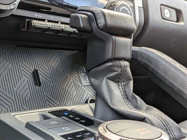 Used 2024 Toyota Tacoma TRD Sport AWD/4WD image 15