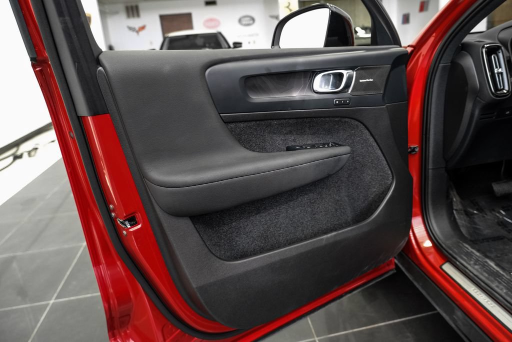 Used 2023 Volvo C40 P8 Recharge Ultimate w/ Protection Package Premier AWD/4WD image 39