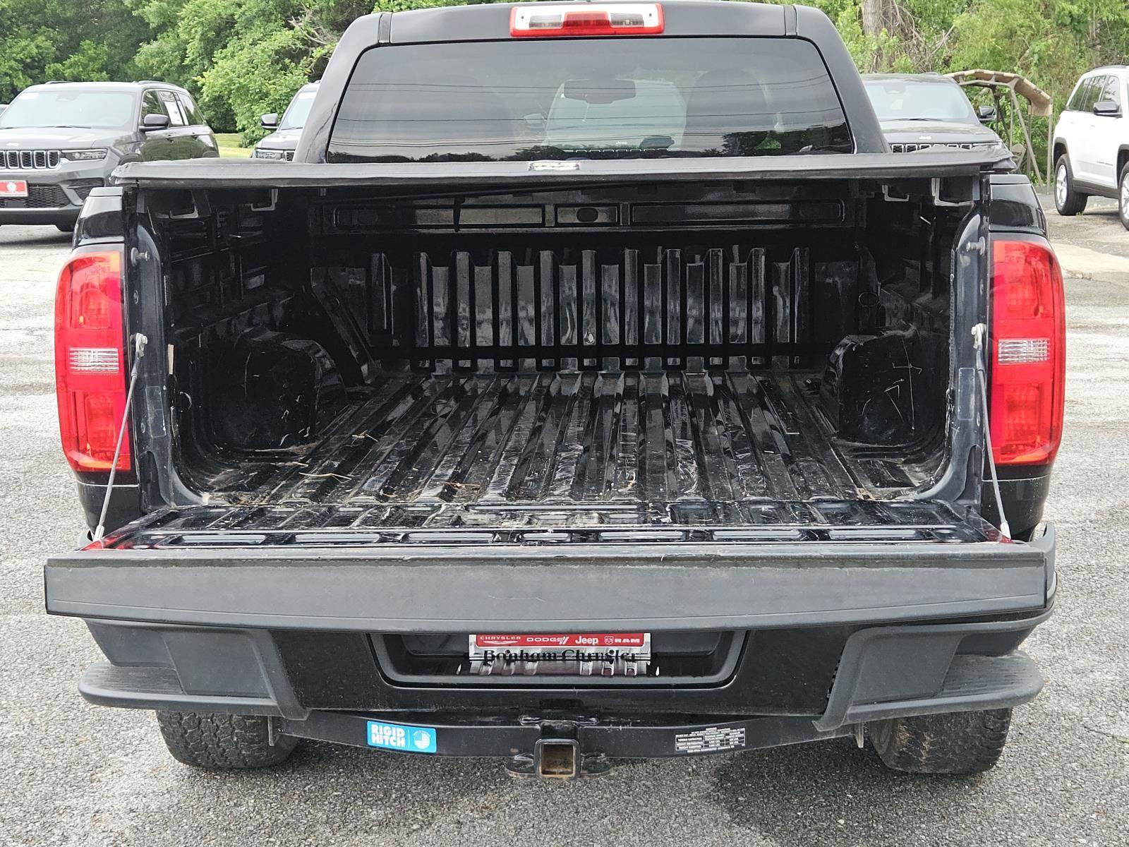 Used 2015 Chevrolet Colorado Z71 AWD/4WD image 9
