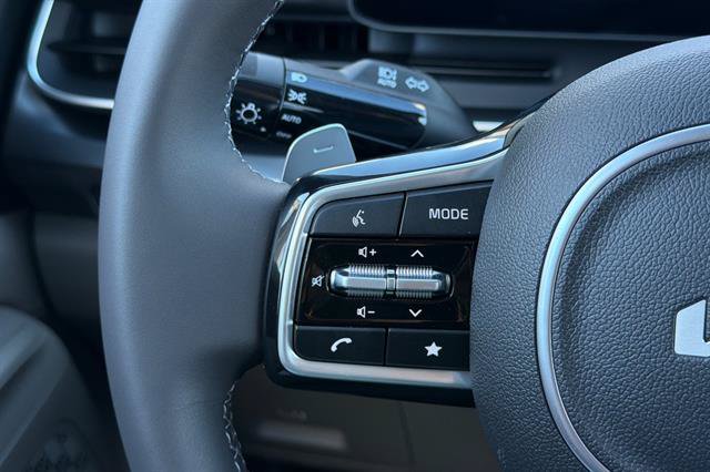 New 2026 Kia Carnival LXS FWD image 28