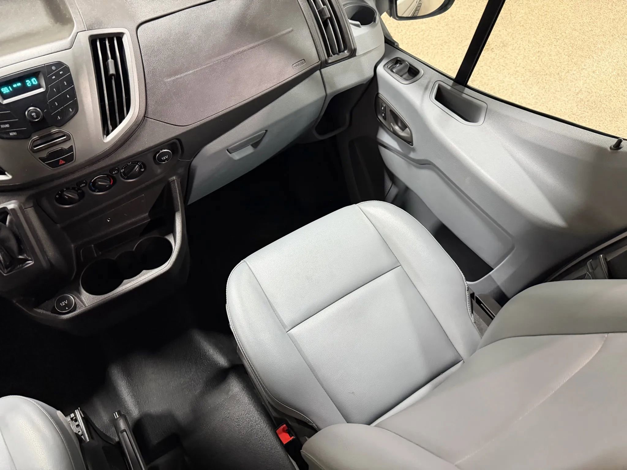 Used 2017 Ford Transit 350 XL RWD image 41