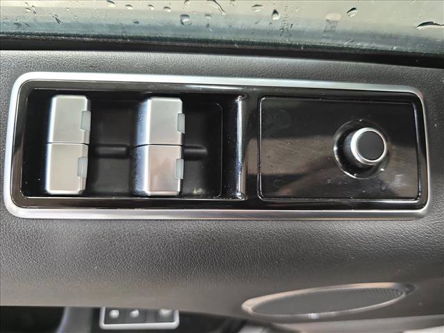 Used 2020 Land Rover Range Rover Sport HSE image 28