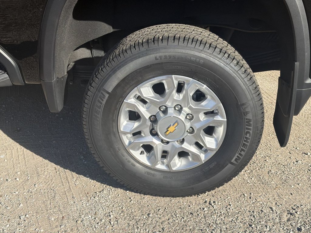Used 2025 Chevrolet Silverado 2500 LTZ AWD/4WD image 33