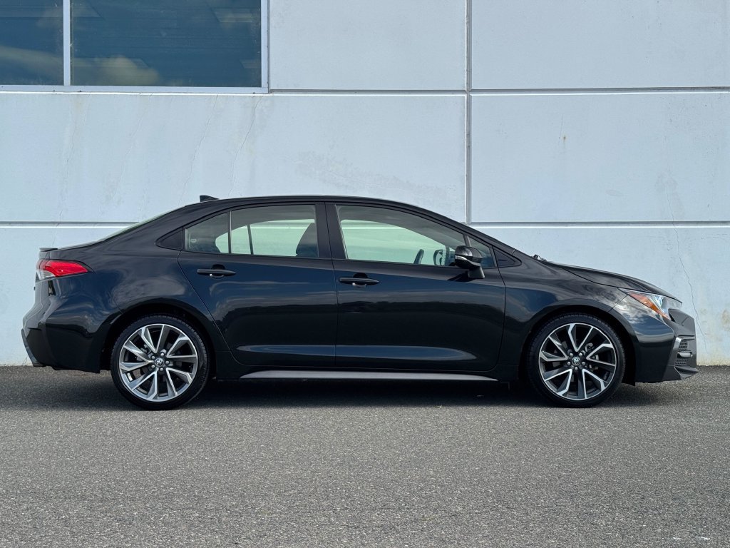 Certified 2022 Toyota Corolla SE w/ SE Premium Package FWD image 8