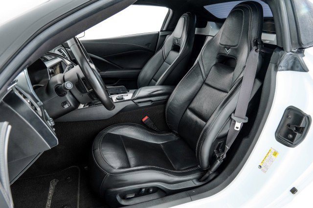 Used 2014 Chevrolet Corvette Stingray Convertible w/ 2LT Preferred Equipment Group RWD image 31