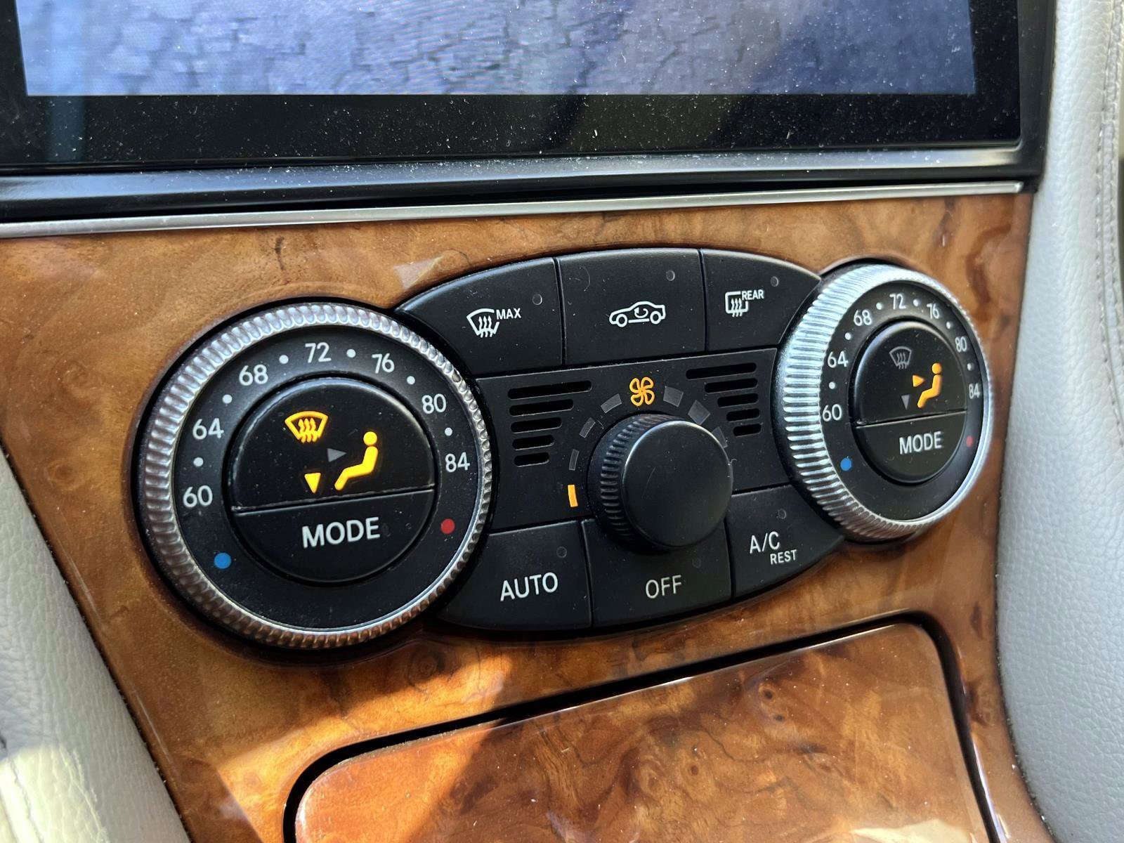 Used 2009 Mercedes-Benz SL 550 image 29