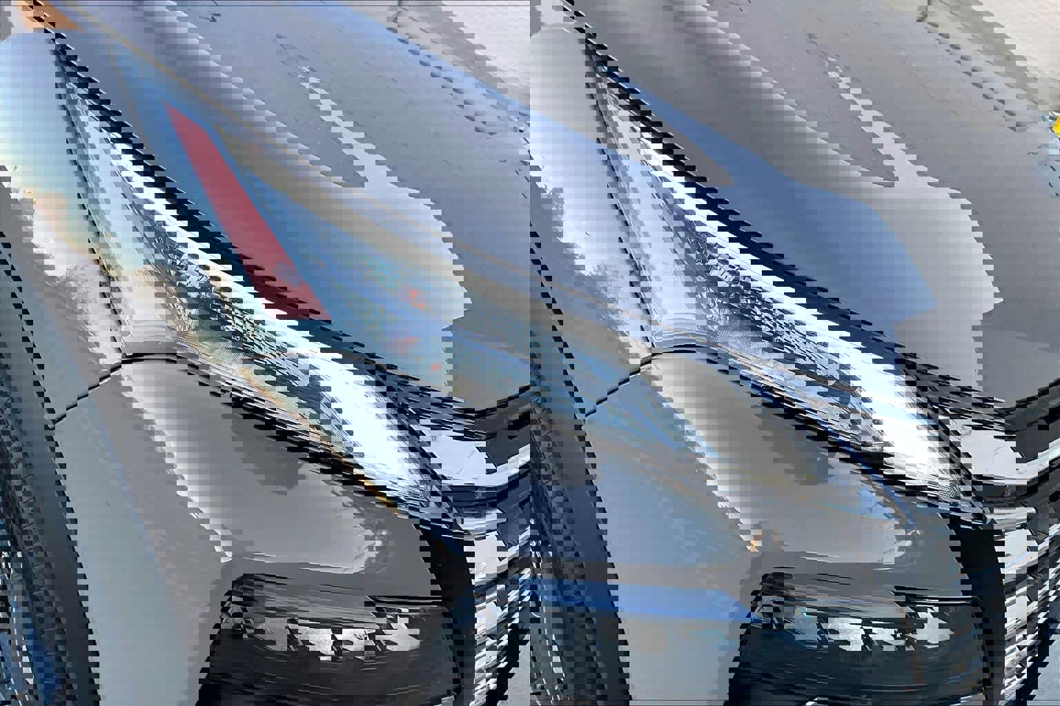 Used 2025 Nissan Rogue SV image 25