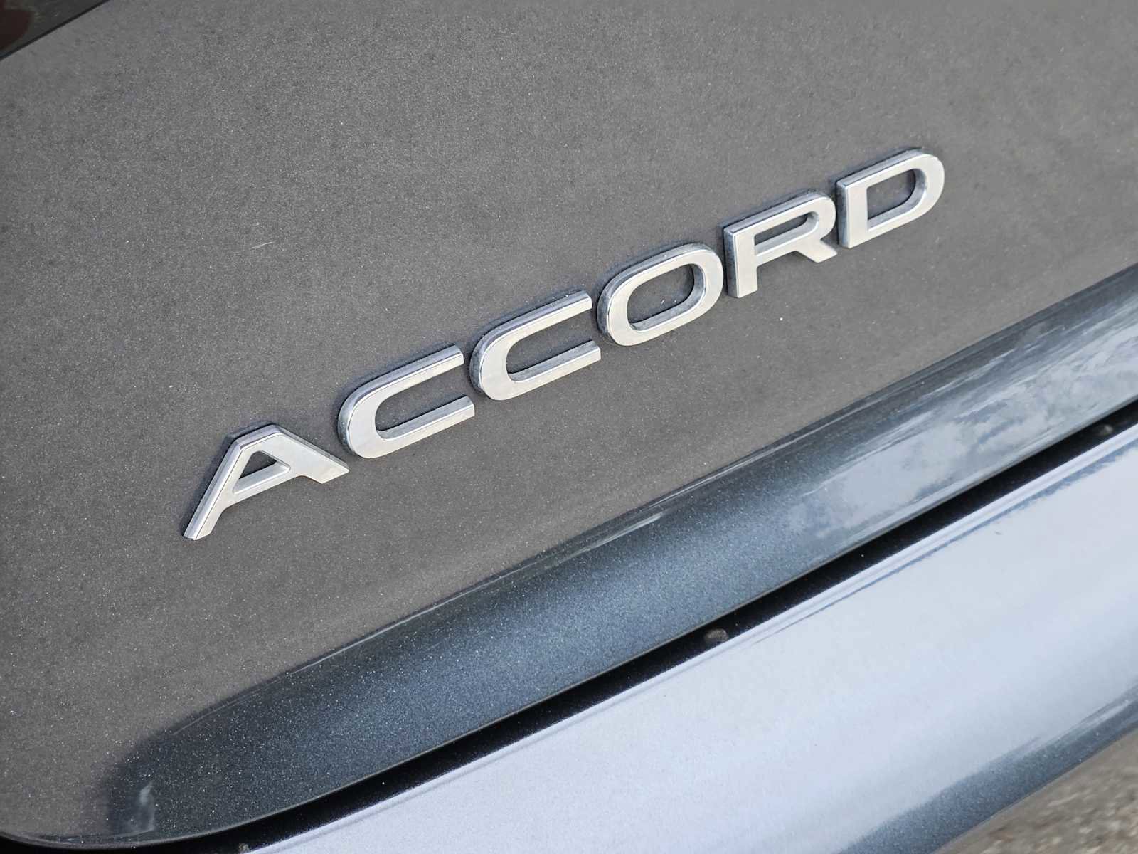 Used 2023 Honda Accord EX image 11