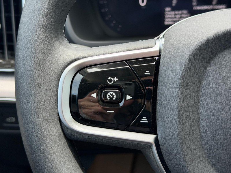 New 2026 Volvo XC90 T8 Ultra w/ Lounge Package AWD/4WD image 11