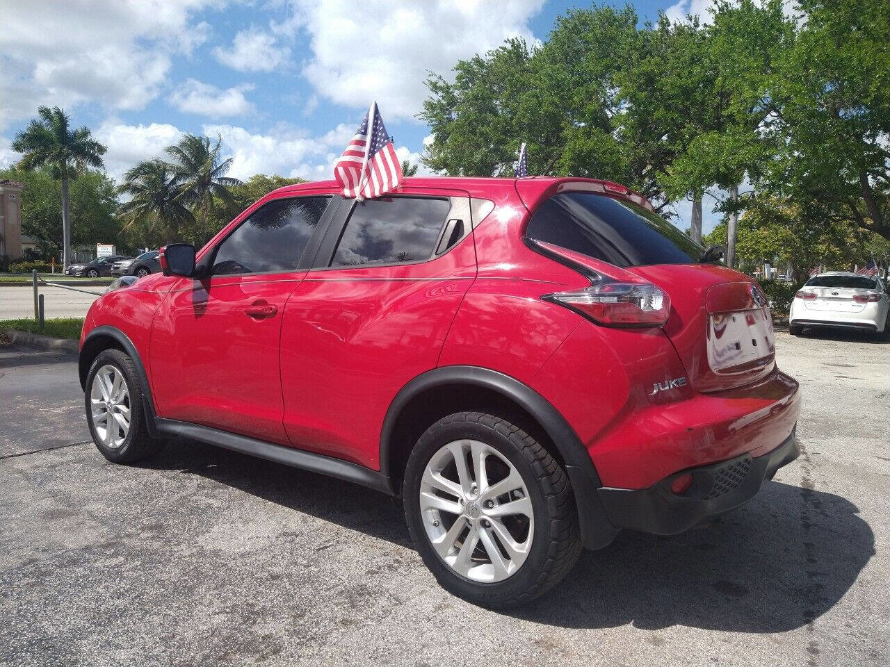 Used 2015 Nissan Juke SV w/ Technology Package image 10