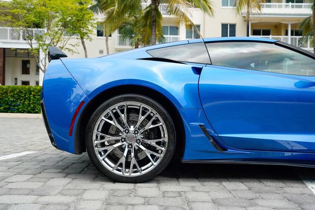 Used 2016 Chevrolet Corvette Z06 w/ 3LZ Preferred Equipment Group RWD image 34