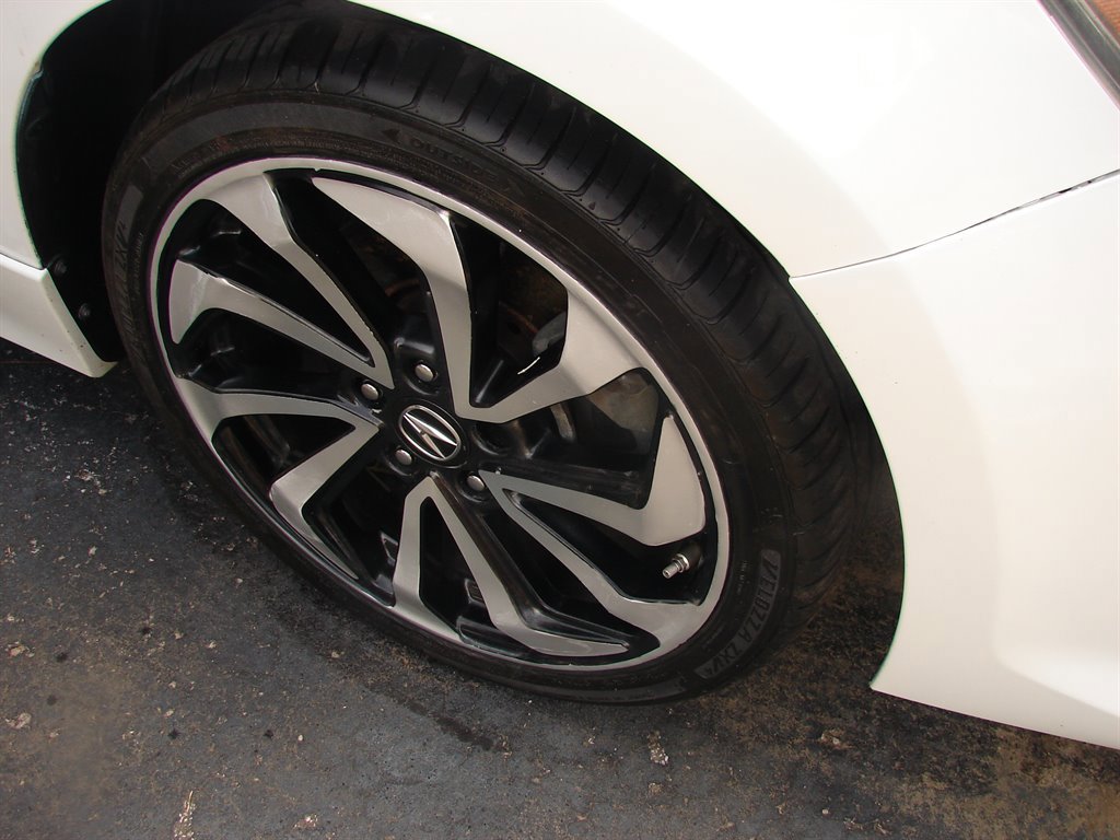 Used 2016 Acura ILX image 3
