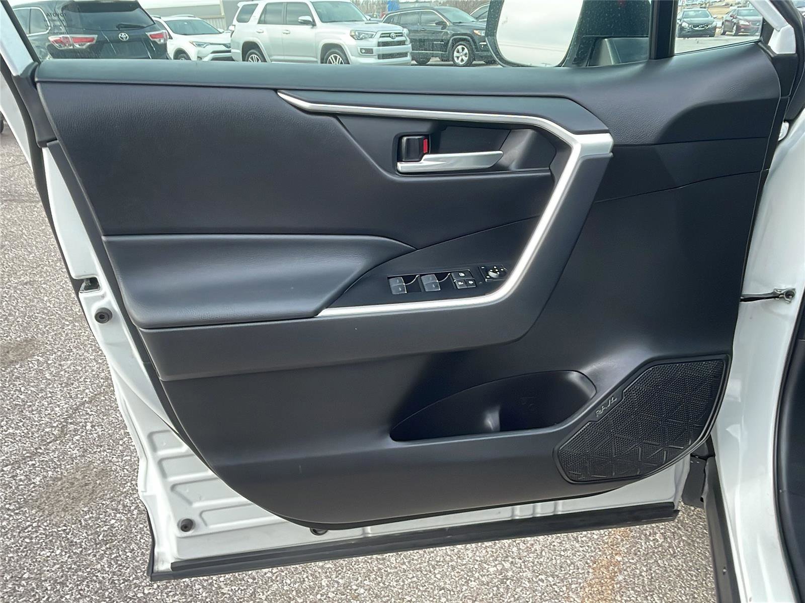 Used 2023 Toyota RAV4 XLE image 20