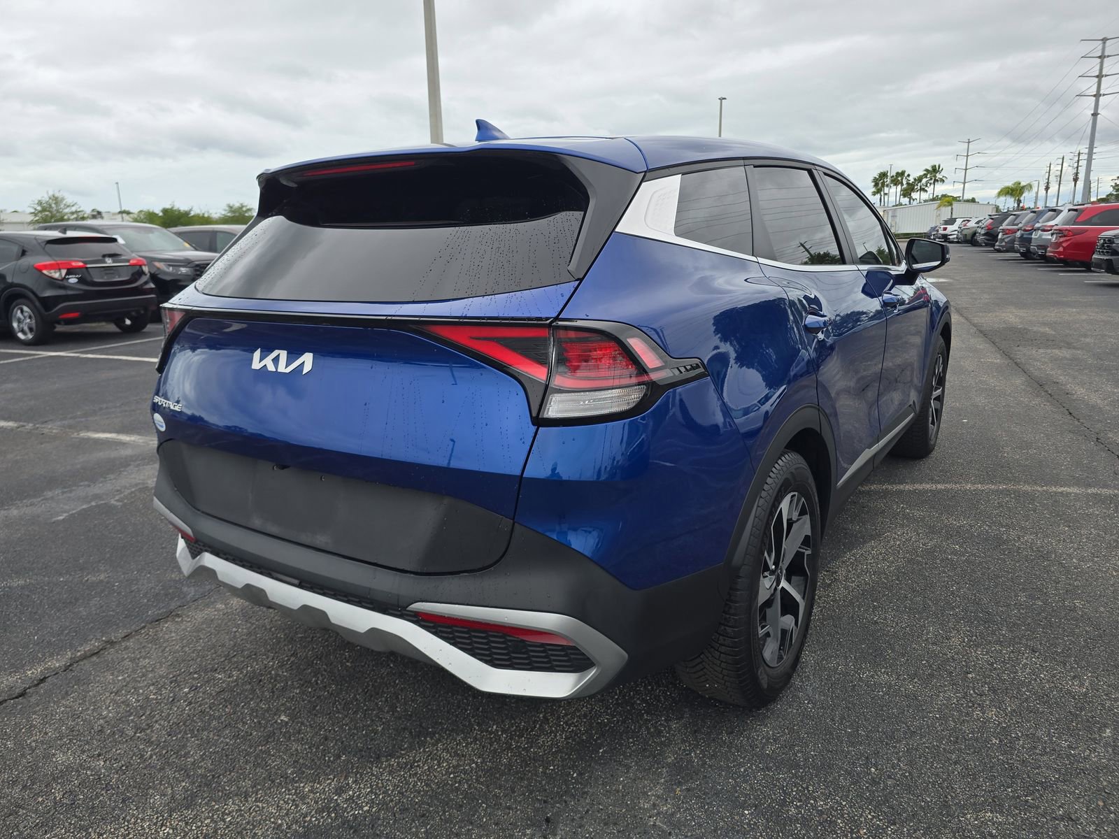 Used 2024 Kia Sportage EX image 4