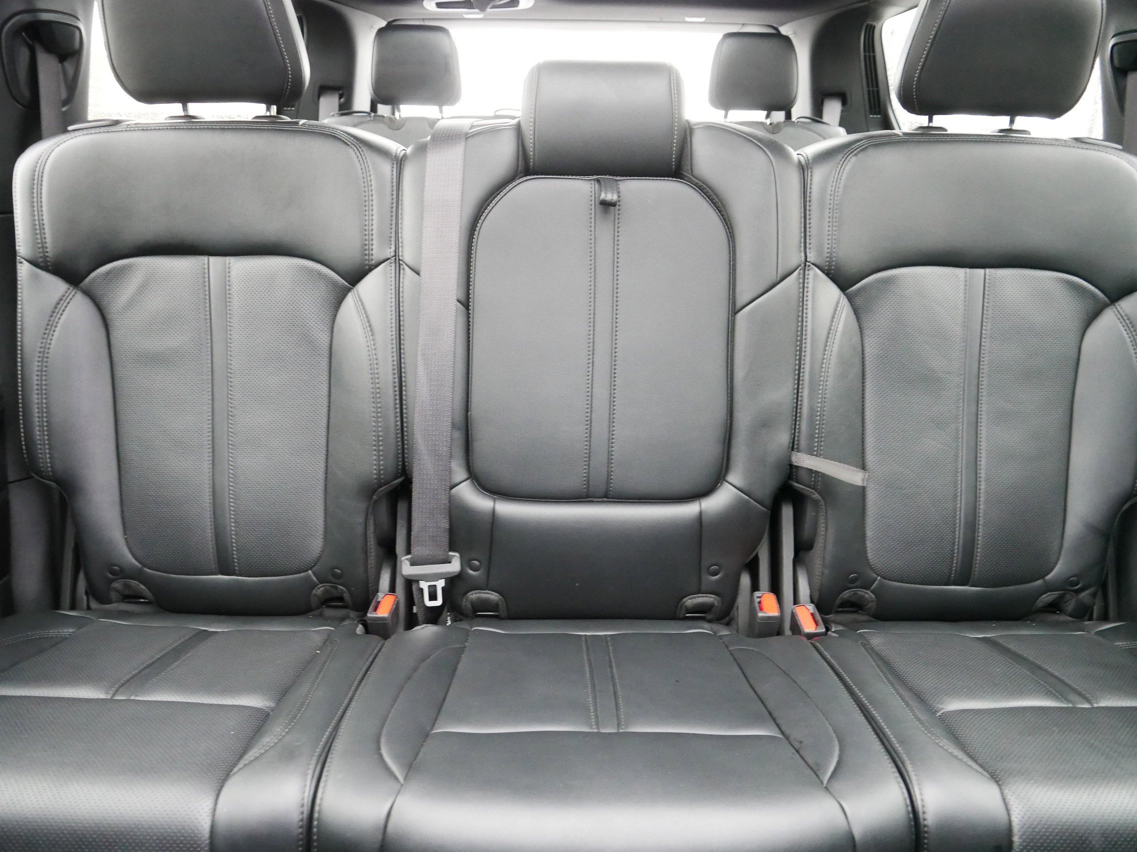 Certified 2024 Jeep Wagoneer Series II w/ Convenience Group I image 13