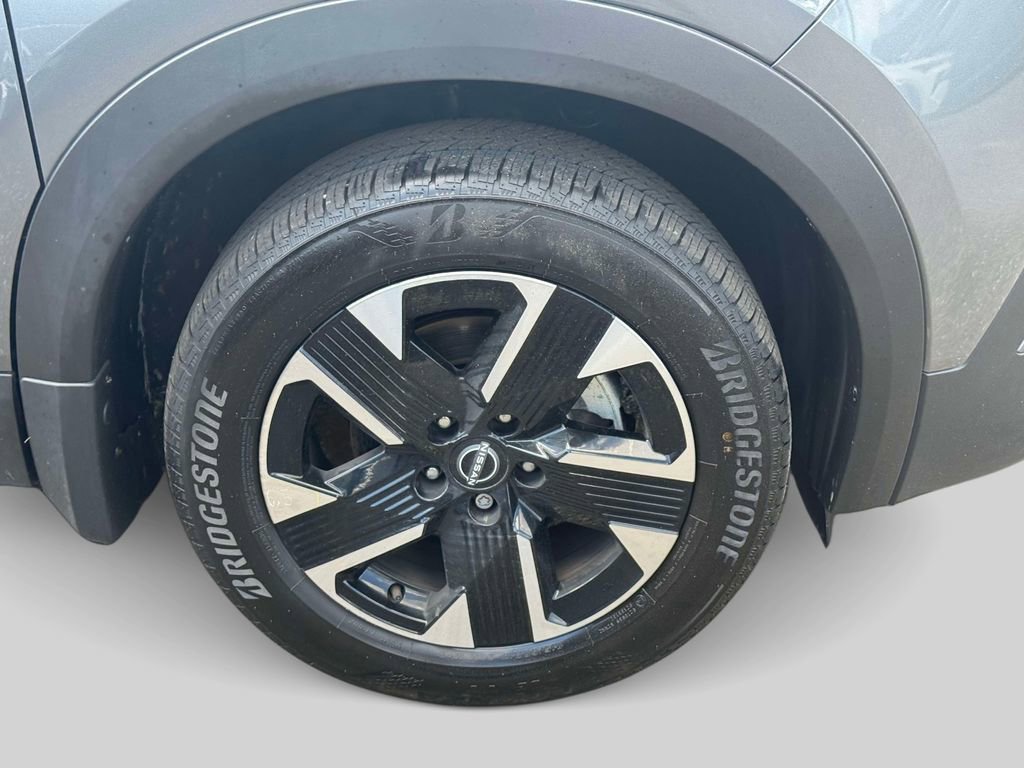 Used 2026 Nissan Kicks SV w/ Cold Weather Package AWD/4WD image 8