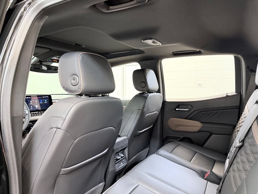 New 2026 GMC Canyon Denali w/ LPO, Denali Black Edition AWD/4WD image 21