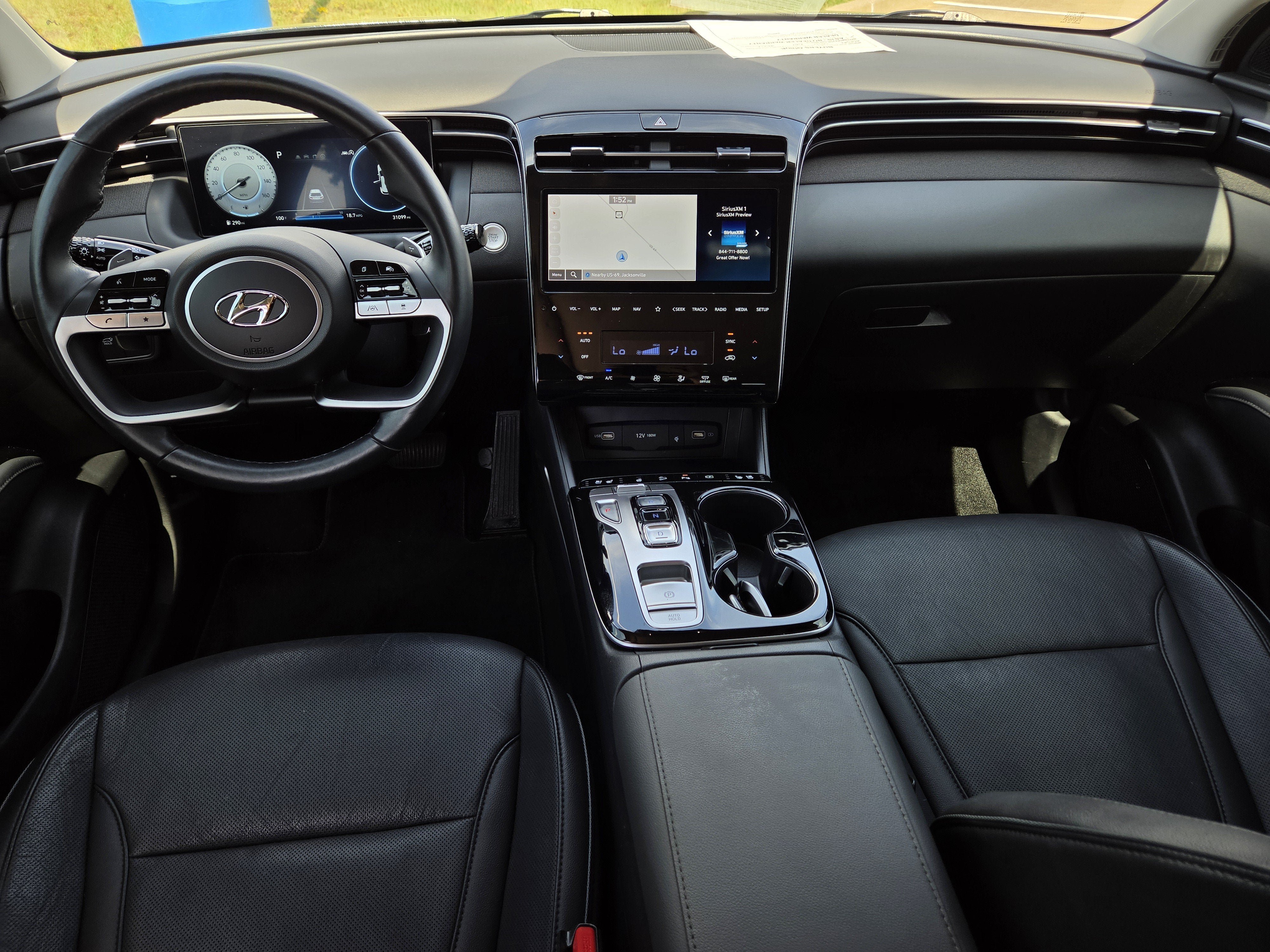 Used 2024 Hyundai Tucson Limited FWD image 11
