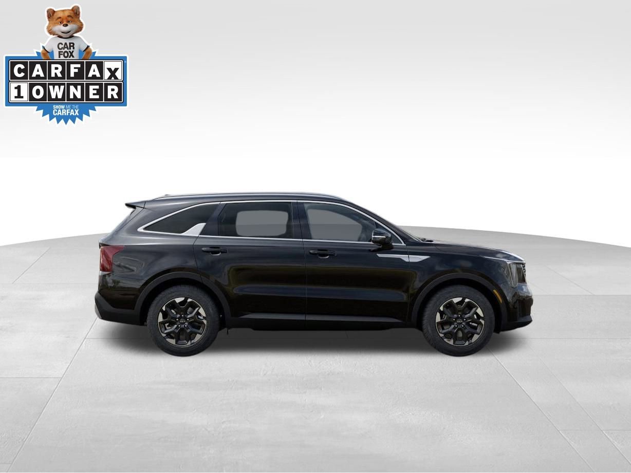 Used 2025 Kia Sorento S image 7