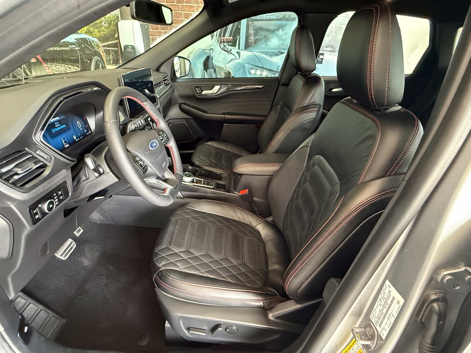 Used 2024 Ford Escape ST-Line Elite w/ Premium Technology Package AWD/4WD image 13
