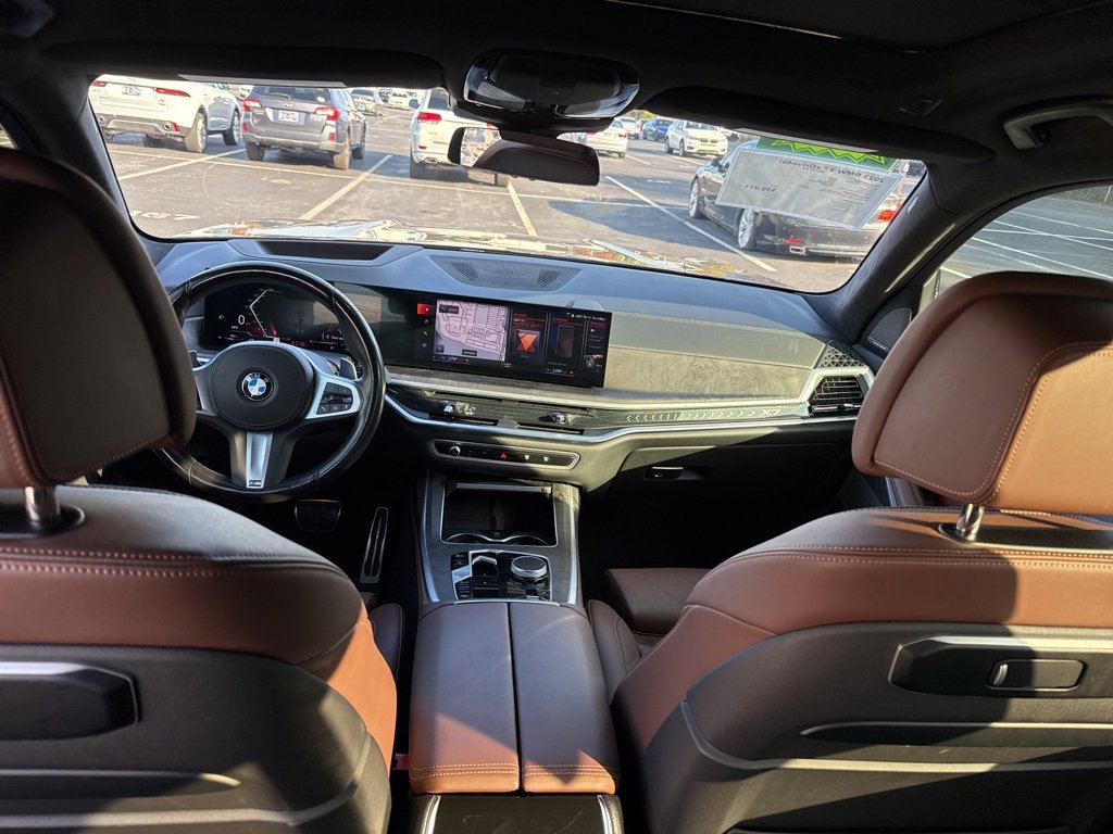 Used 2023 BMW X7 xDrive40i w/ M Sport Package image 17