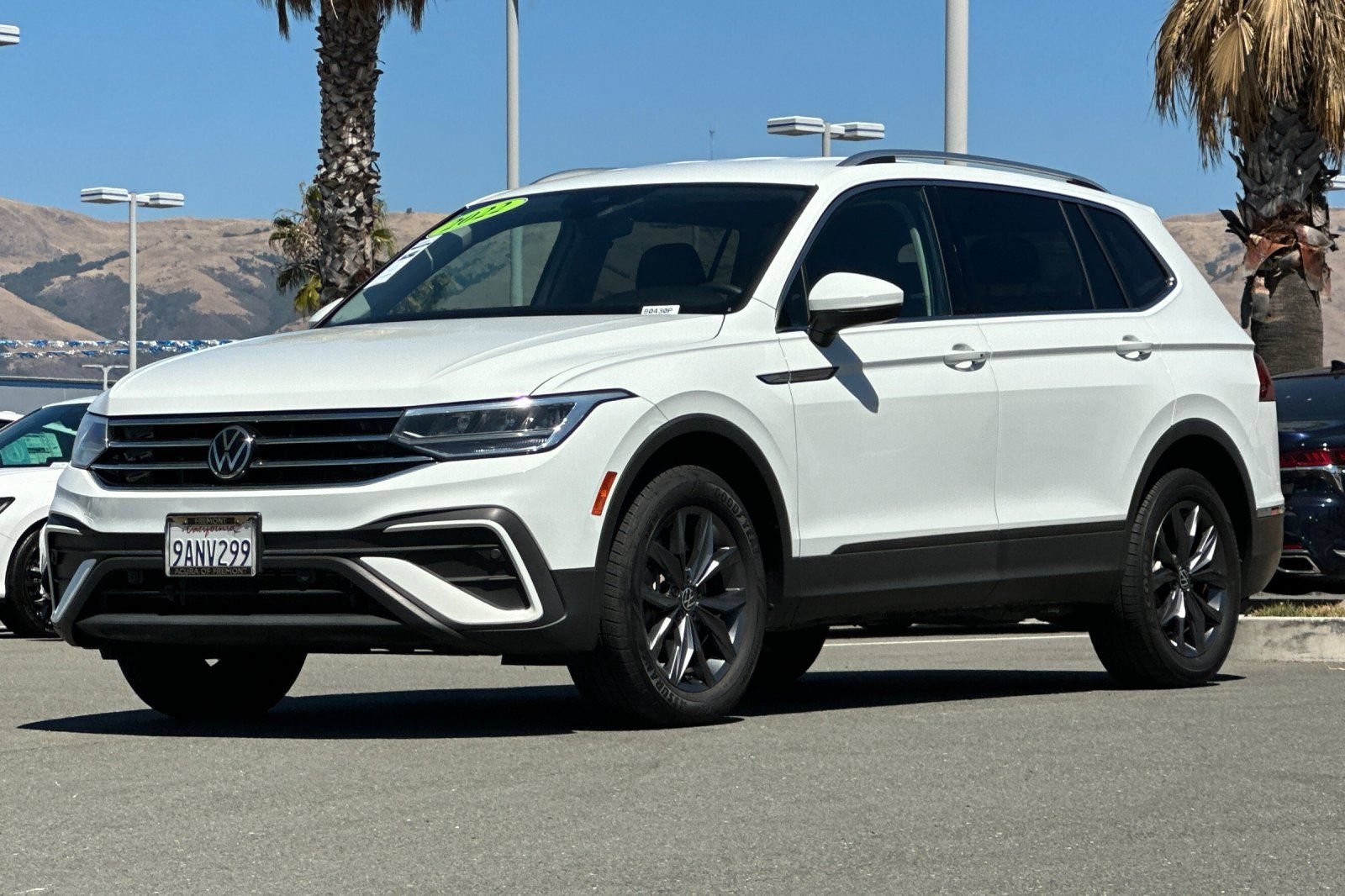 Used 2022 Volkswagen Tiguan SE FWD image 8