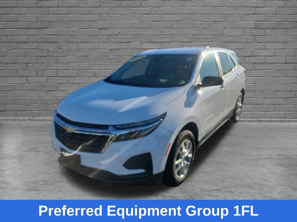 Used 2024 Chevrolet Equinox LS w/ LS Convenience Package AWD/4WD image 4