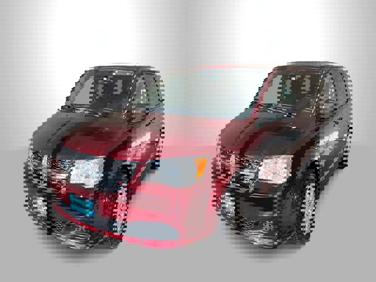 Used 2018 Dodge Grand Caravan SE w/ UConnect Hands-Free Group