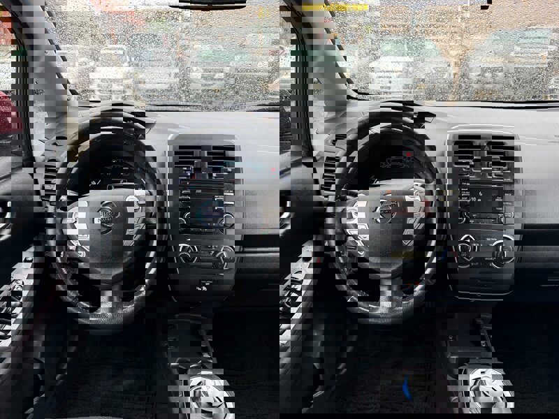 Used 2015 Nissan Leaf S w/ Charge Package FWD image 17