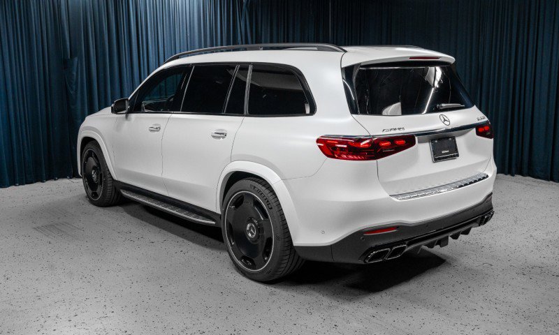 New 2025 Mercedes-Benz GLS 63 AMG 4MATIC image 10