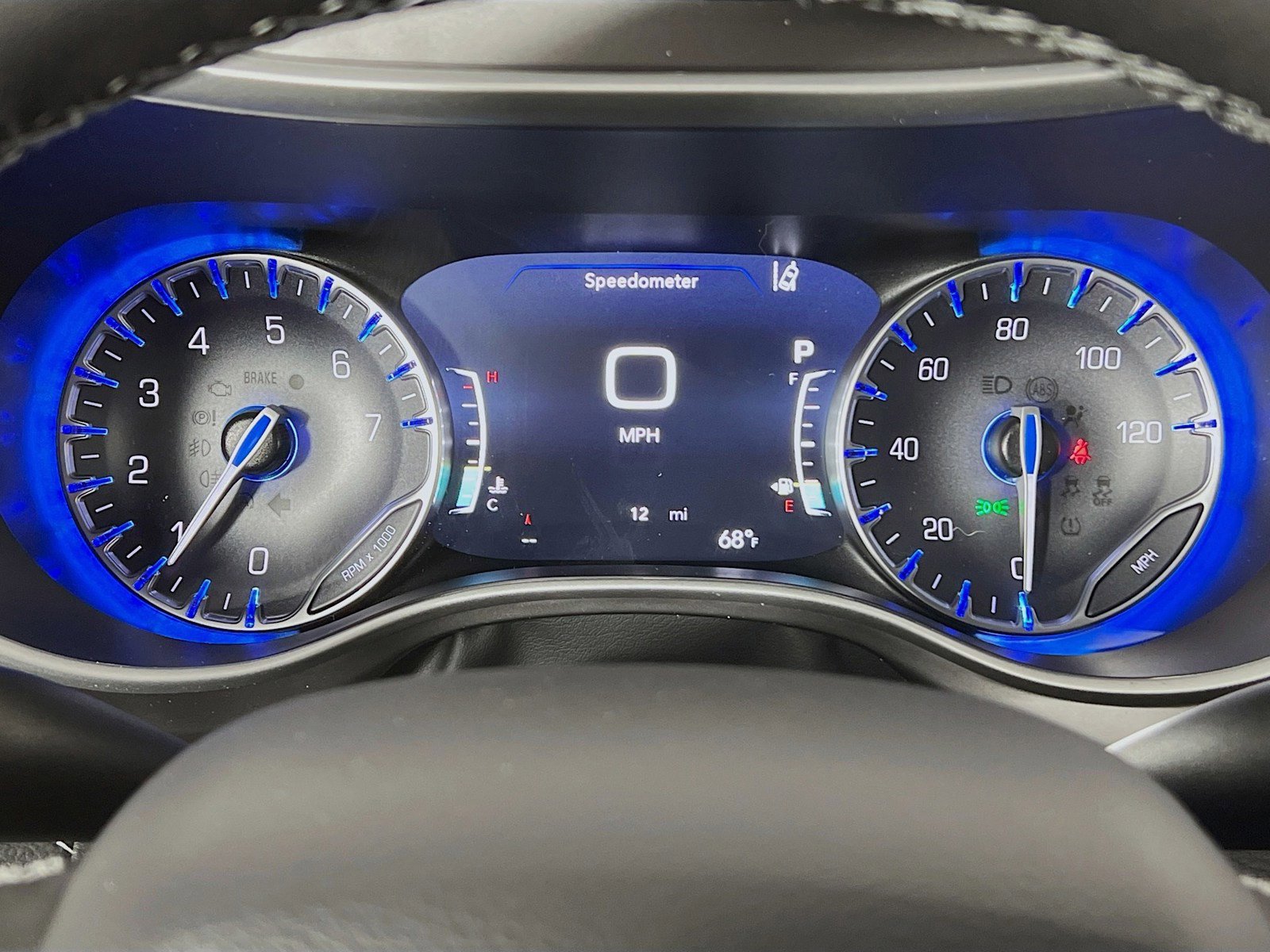 New 2026 Chrysler Pacifica Select FWD image 16