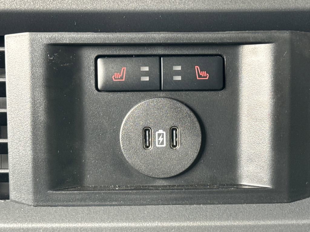 New 2026 Ford F250 Lariat w/ Black Appearance Package image 22