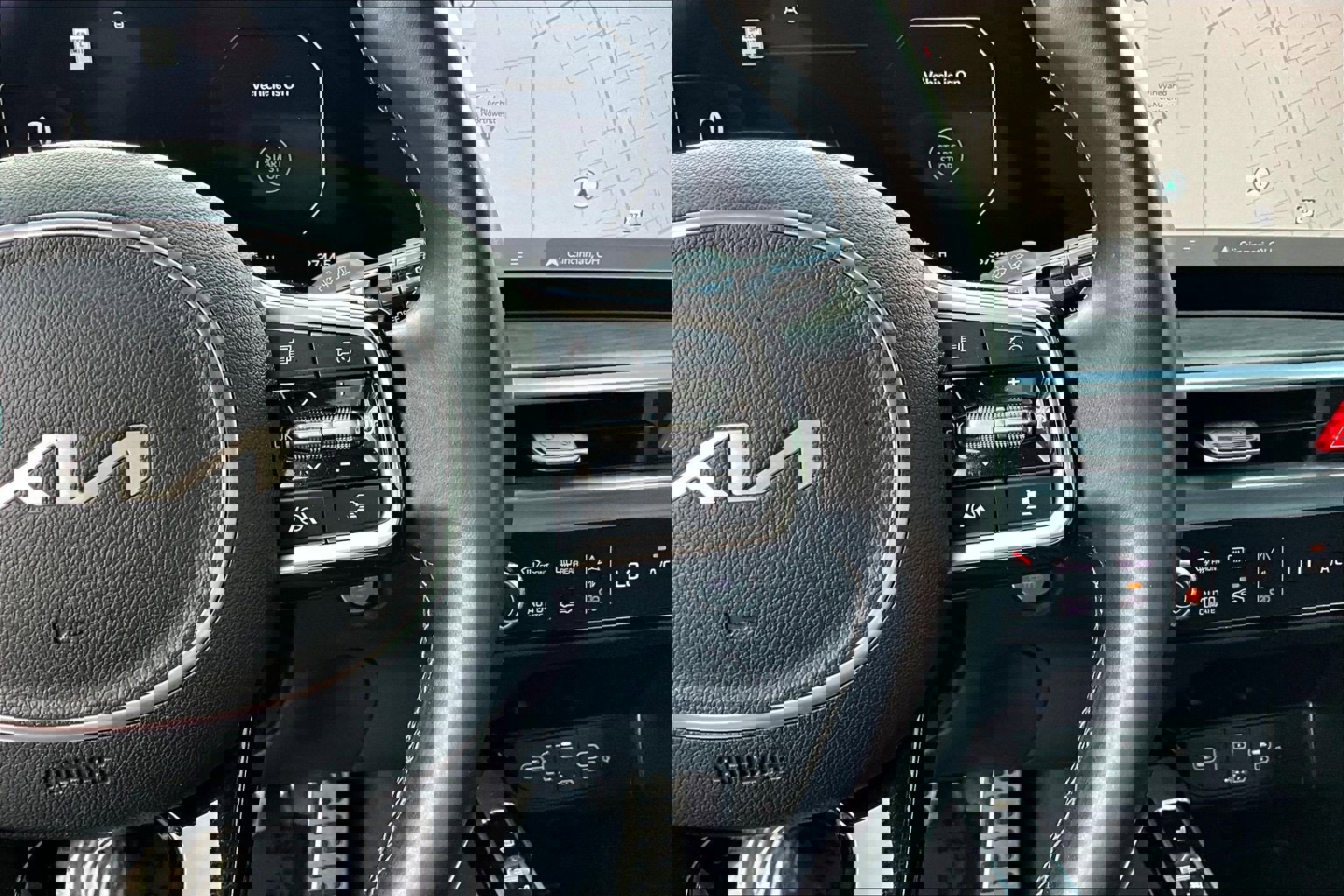 Certified 2024 Kia Sorento SX AWD/4WD image 12