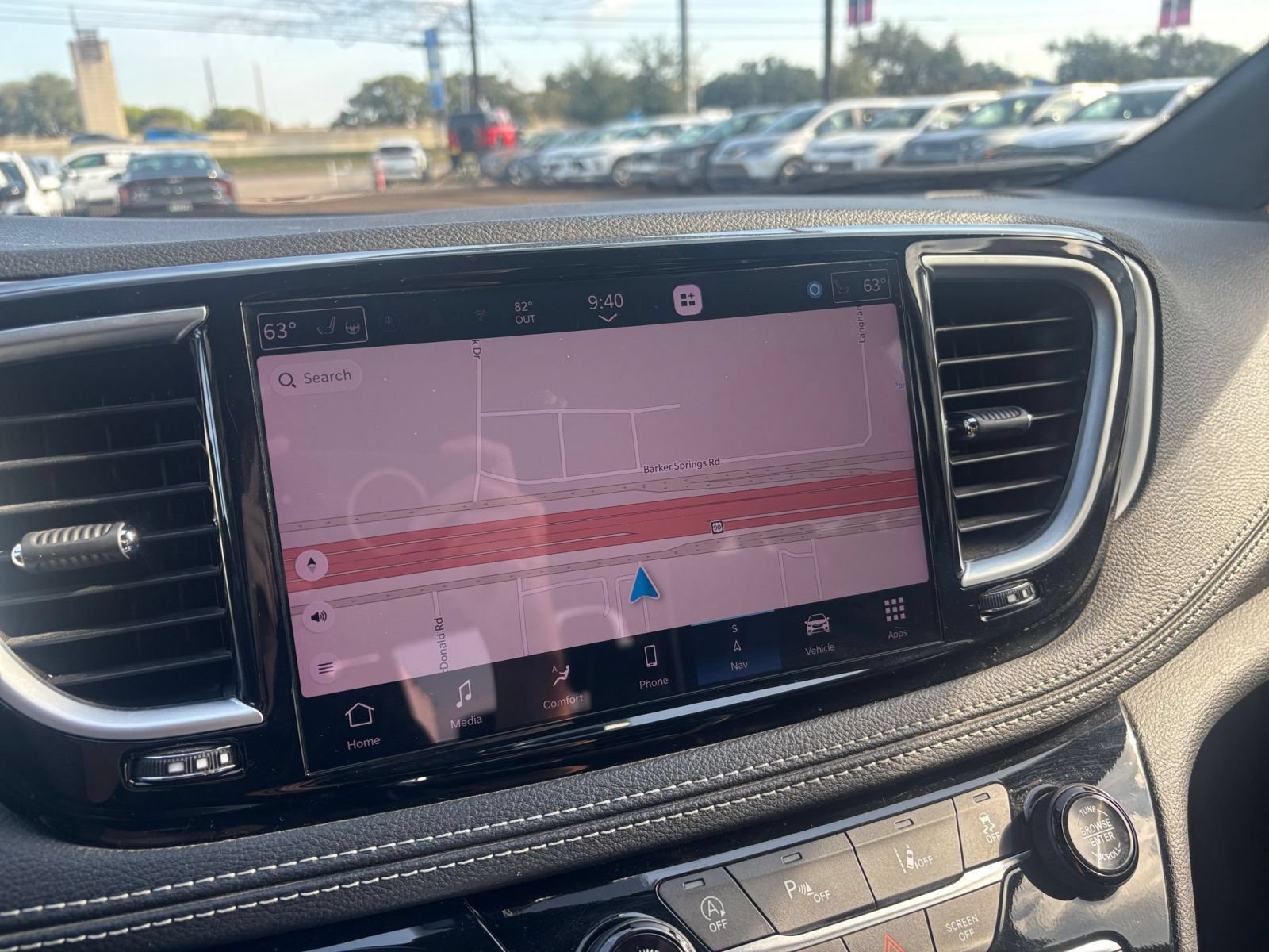 Used 2025 Chrysler Pacifica Limited FWD image 19