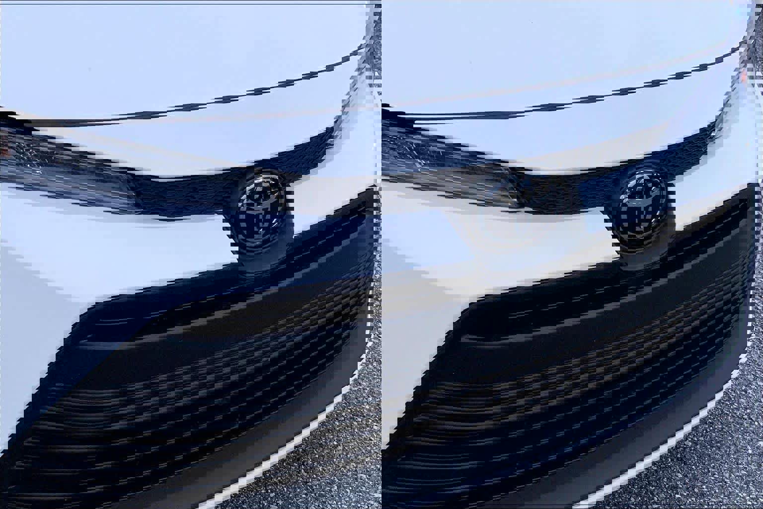 Used 2025 Toyota Corolla LE FWD image 29