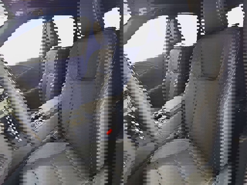 New 2026 Lexus RX 450h AWD image 18