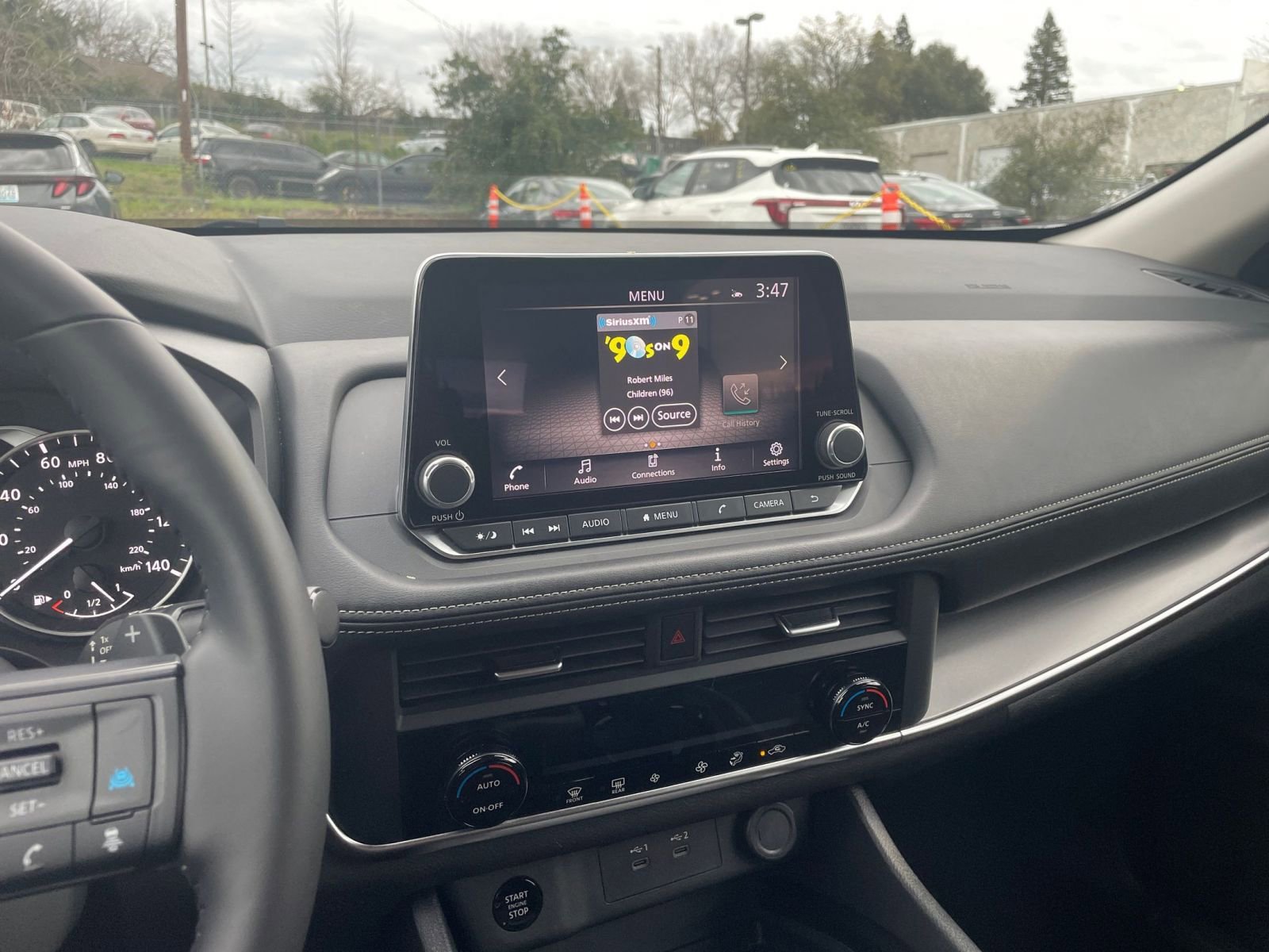 Used 2025 Nissan Rogue SV image 20