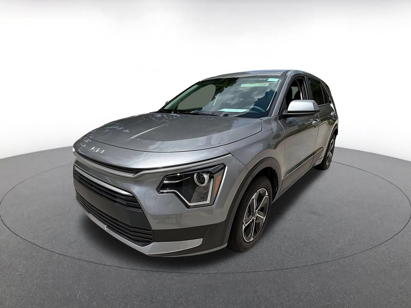 Used 2026 Kia Niro LX FWD image 3