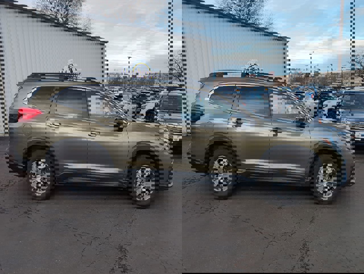 Used 2024 Subaru Ascent Premium w/ Convenience Package image 8