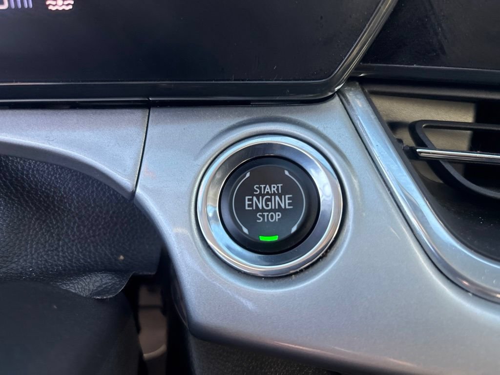 Used 2024 Chevrolet Trax LT FWD image 18