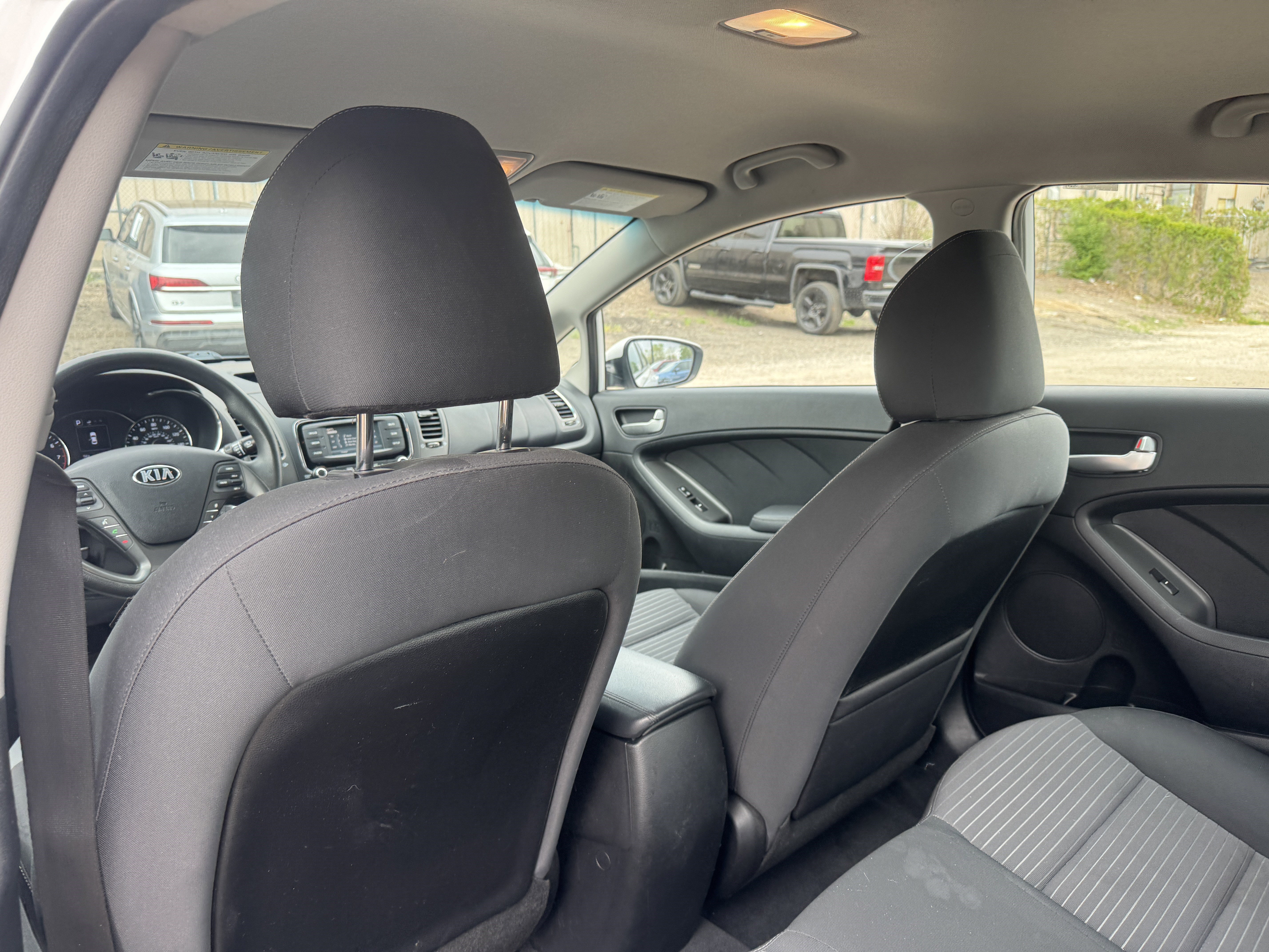 Used 2017 Kia Forte LX w/ LX Popular Package image 14