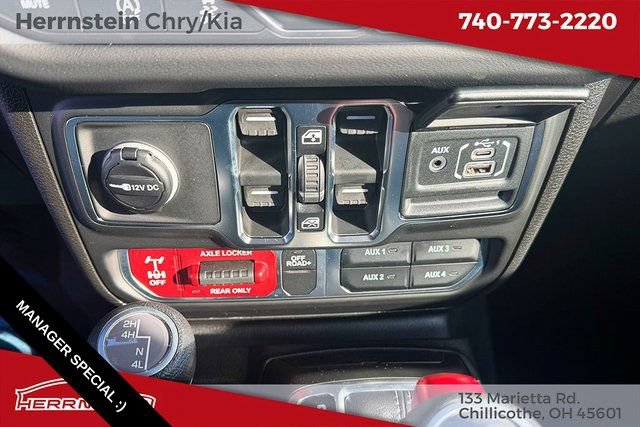 New 2026 Jeep Gladiator Mojave w/ Steel Bumper Group AWD/4WD image 11