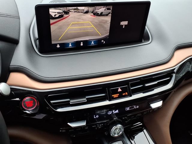 Used 2024 Acura MDX w/ Technology Package FWD image 6