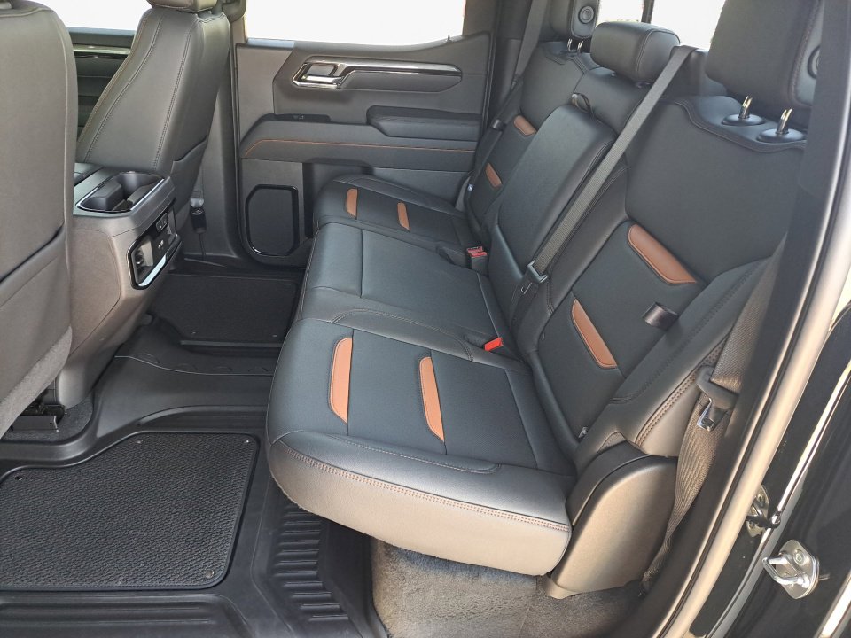 Certified 2025 GMC Sierra 1500 AT4 w/ AT4 Premium Package AWD/4WD image 12