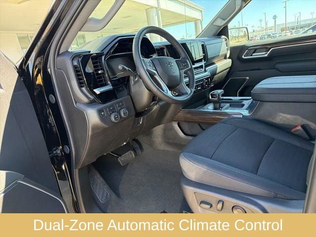 Used 2025 Chevrolet Silverado 1500 RST AWD/4WD image 15