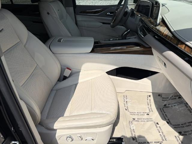 Certified 2024 Cadillac Escalade Sport Platinum w/ Heavy-Duty Trailer Package AWD/4WD image 13